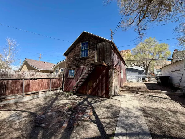$325,000 | 258 West Railroad Avenue, Green River, WY 82935