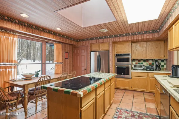 $1,400,000 | 2 St Andrews Court, Lenox, MA 01240