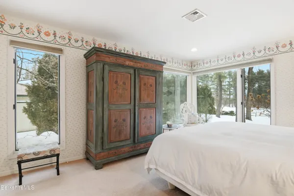 $1,400,000 | 2 St Andrews Court, Lenox, MA 01240