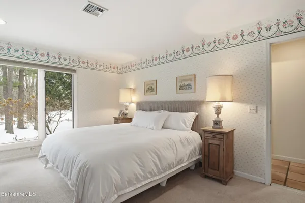 $1,400,000 | 2 St Andrews Court, Lenox, MA 01240