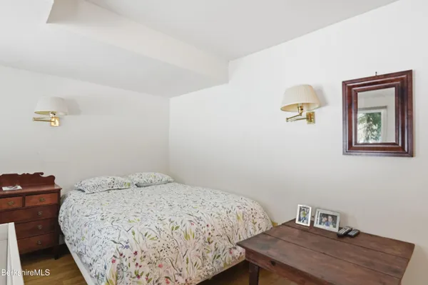 $1,400,000 | 2 St Andrews Court, Lenox, MA 01240