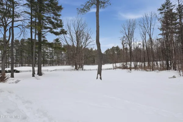 $1,400,000 | 2 St Andrews Court, Lenox, MA 01240