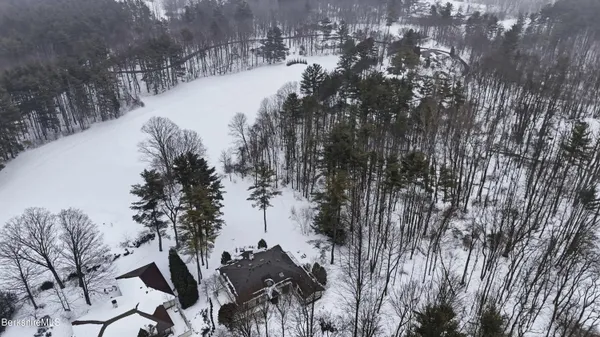 $1,400,000 | 2 St Andrews Court, Lenox, MA 01240