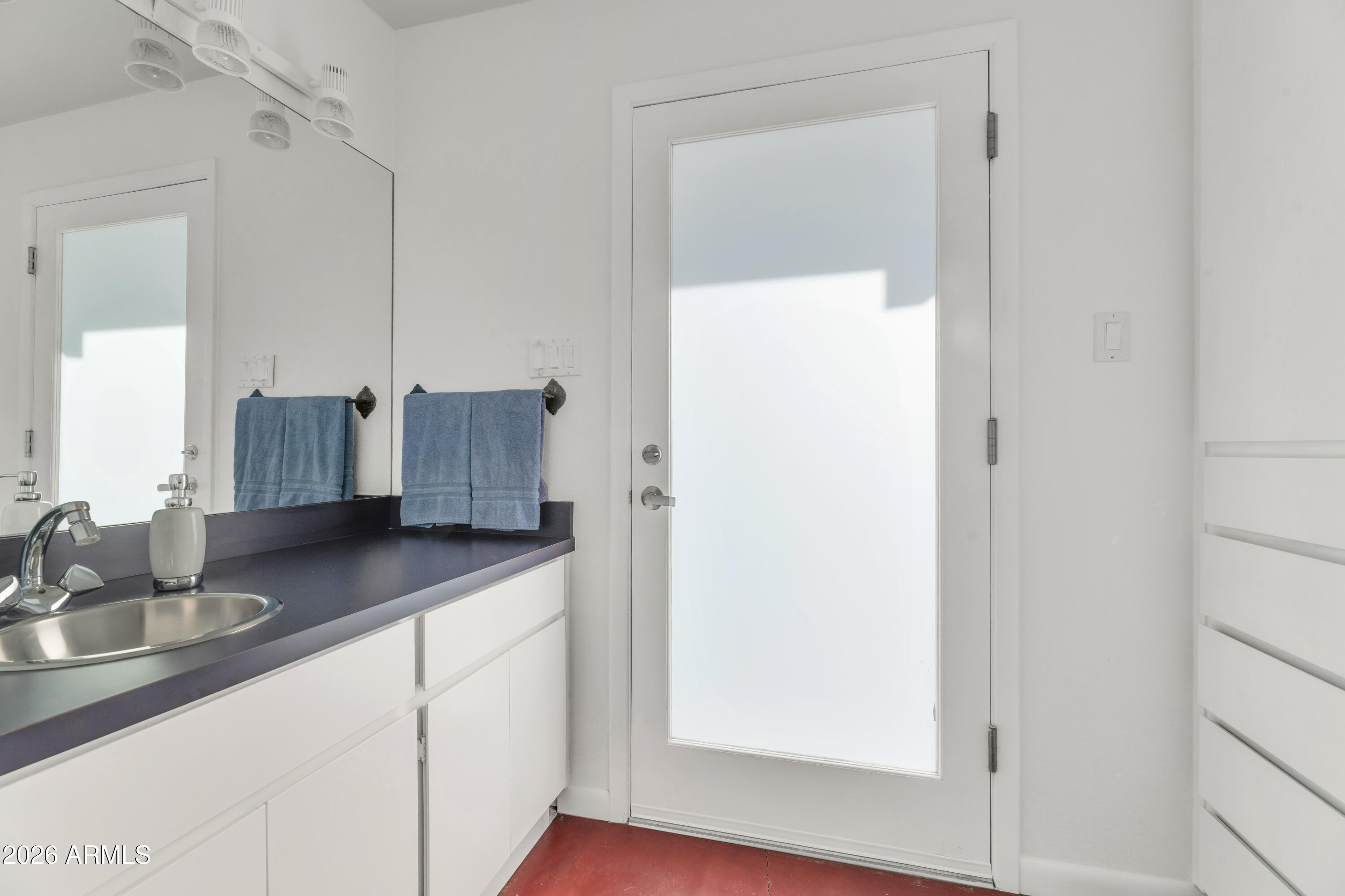 5612 North 22nd Street Phoenix, AZ 85016 - Photo 31 of 47 Guest House Bathroom