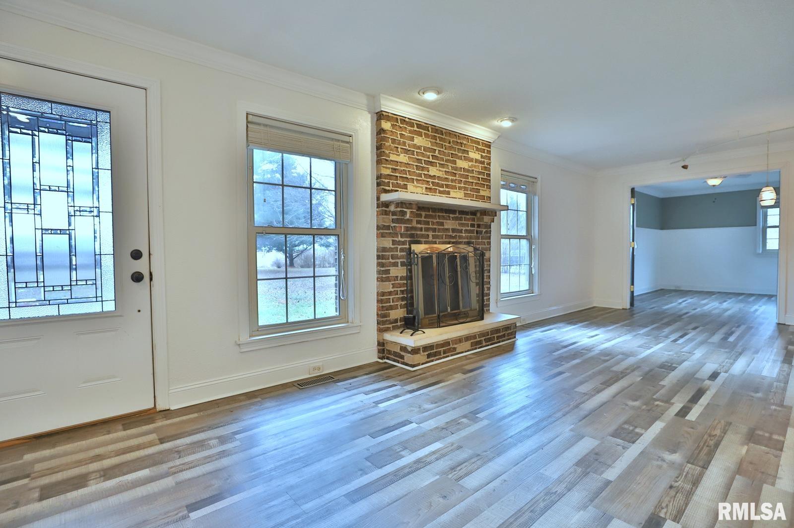 9325 West Goetz Road Hanna City, IL 61536 - Photo 8 of 36 Gallery Image 8