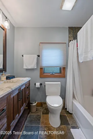 $4,250,000 | 663-665 East Kelly Avenue, Jackson, WY 83001