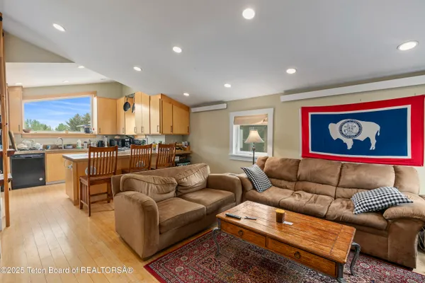 $3,900,000 | 663-665 East Kelly Avenue, Jackson, WY 83001