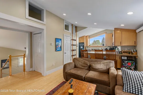 $3,900,000 | 663-665 East Kelly Avenue, Jackson, WY 83001