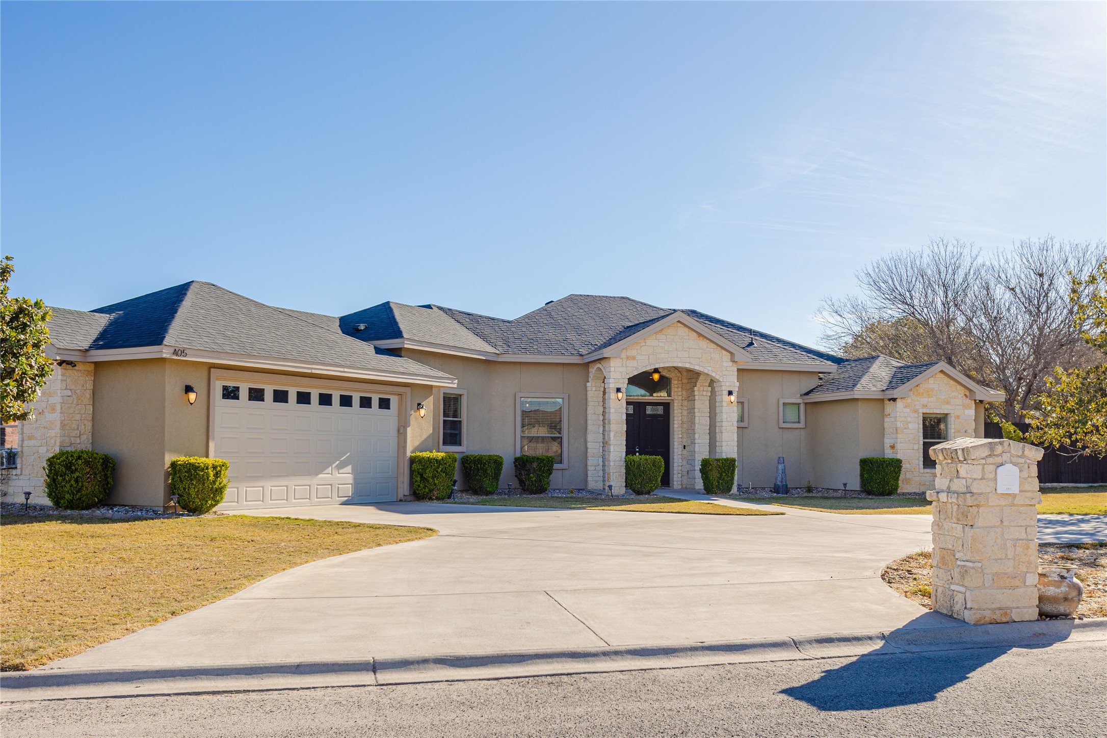 405 Silver Sage Drive Del Rio, TX 78840 - Photo 2 of 26