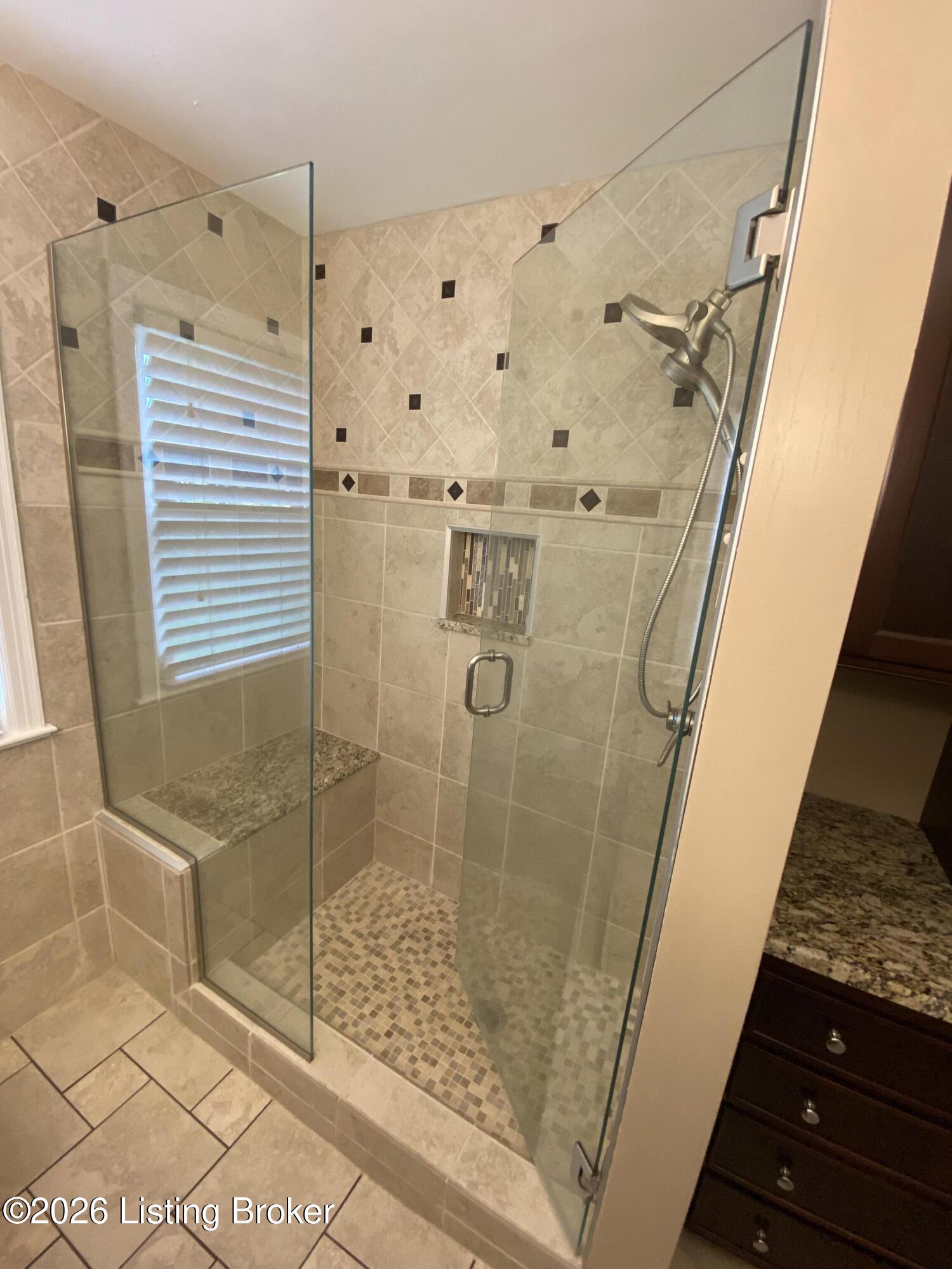 736 Wicklow Road Louisville, KY 40207 - Photo 25 of 59 IMG_2941