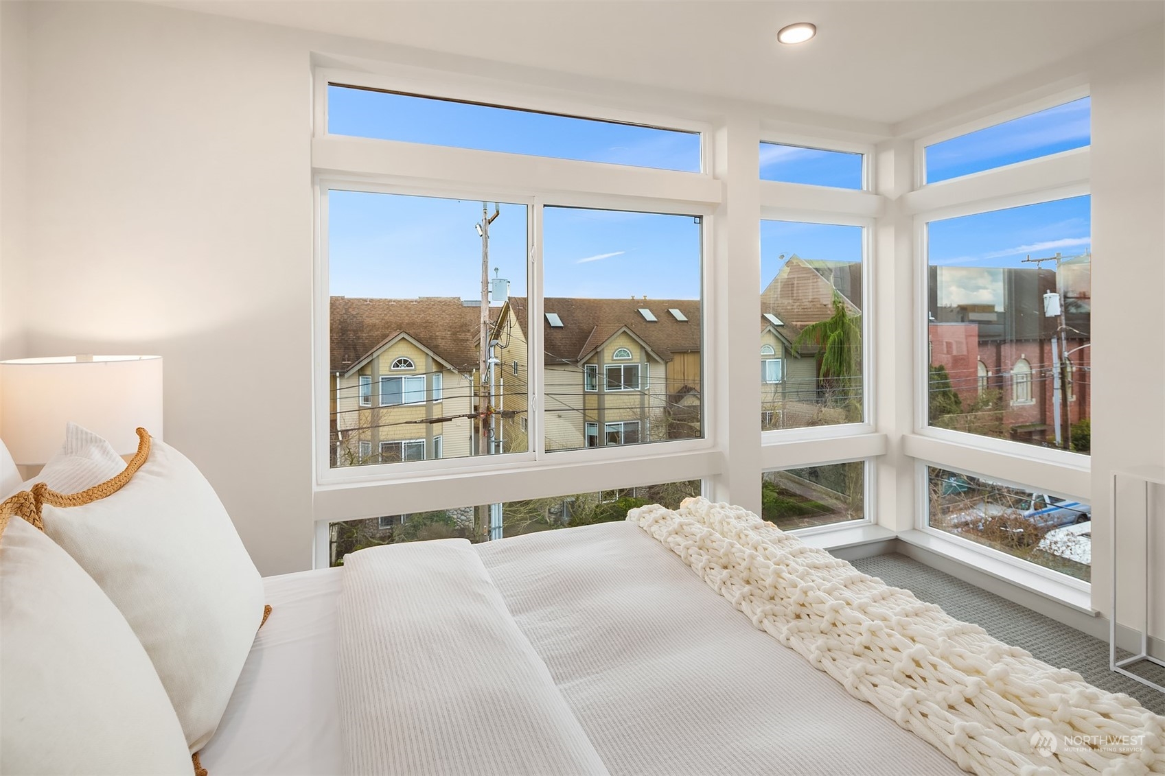 718 North 43rd Street Seattle, WA 98103 - Photo 17 of 28 Gallery Image 17