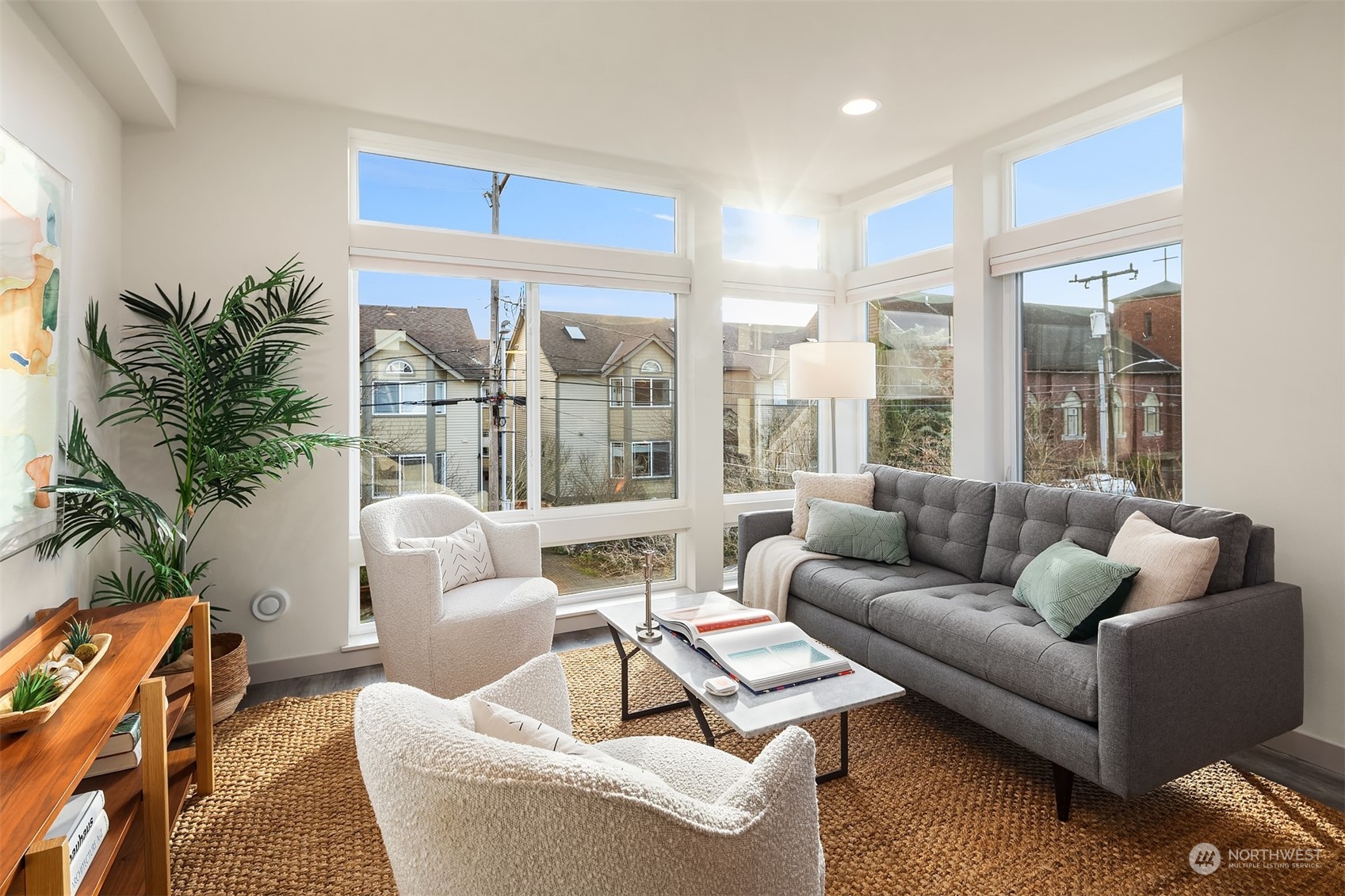 718 North 43rd Street Seattle, WA 98103 - Photo 9 of 28 Gallery Image 9