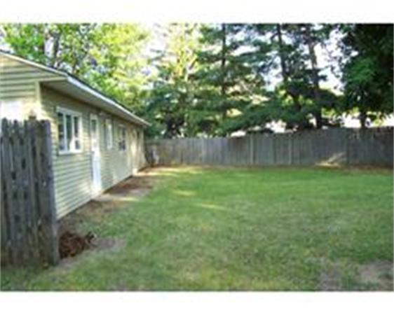 630 Bradley Road Springfield, MA 01109 - Photo 4 of 13
