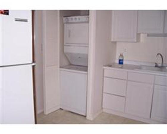 630 Bradley Road Springfield, MA 01109 - Photo 8 of 13
