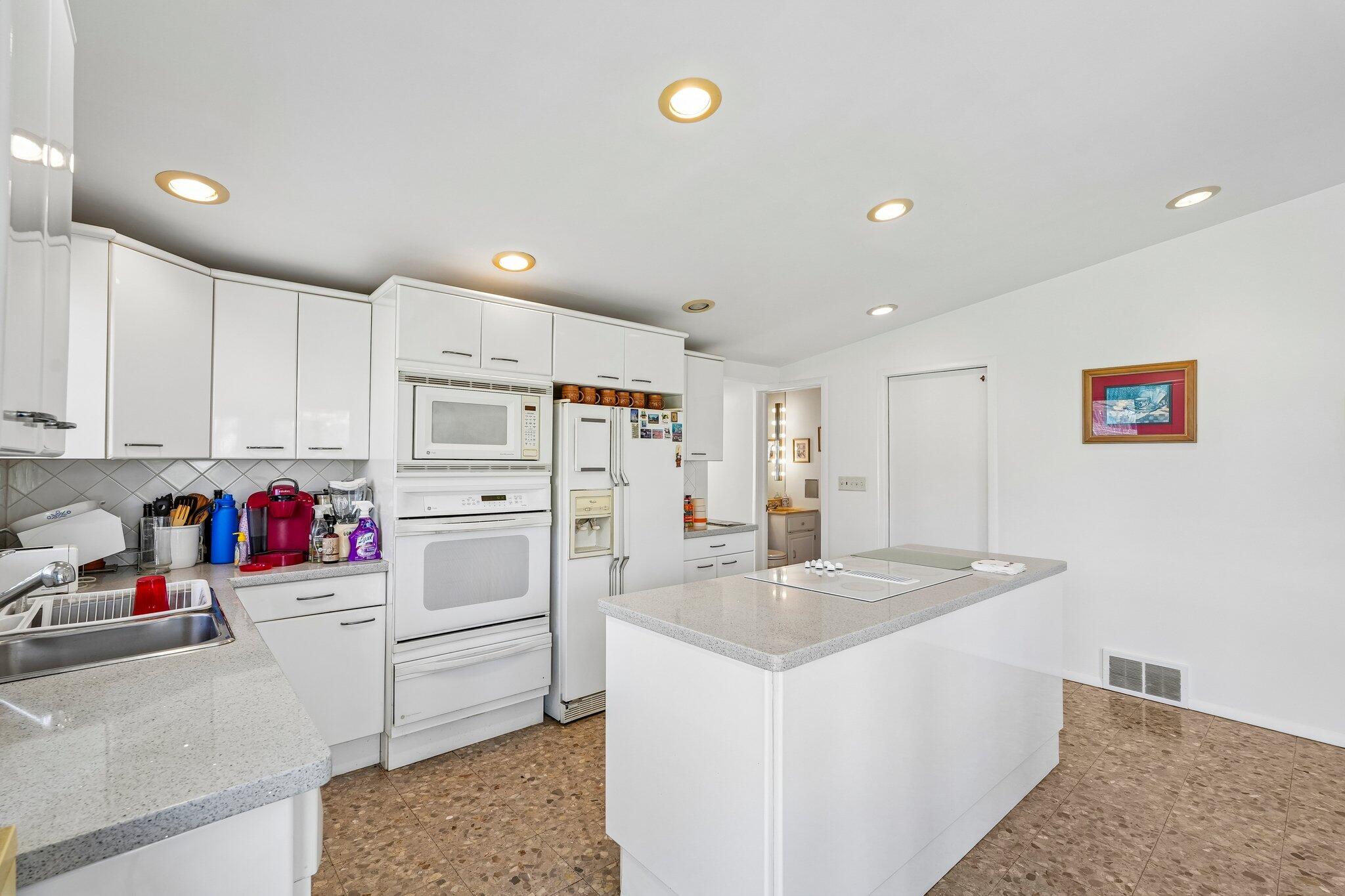 1136 East Brown Deer Road Milwaukee, WI 53217 - Photo 14 of 42 17-web-or-mls-E Brown Deer Rd-S2404-017