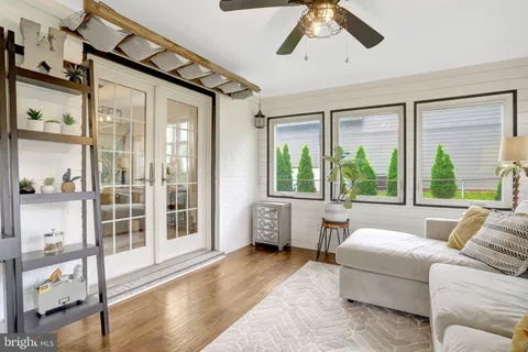 $775,000 | 7505 Hogarth Street, Springfield, VA 22151