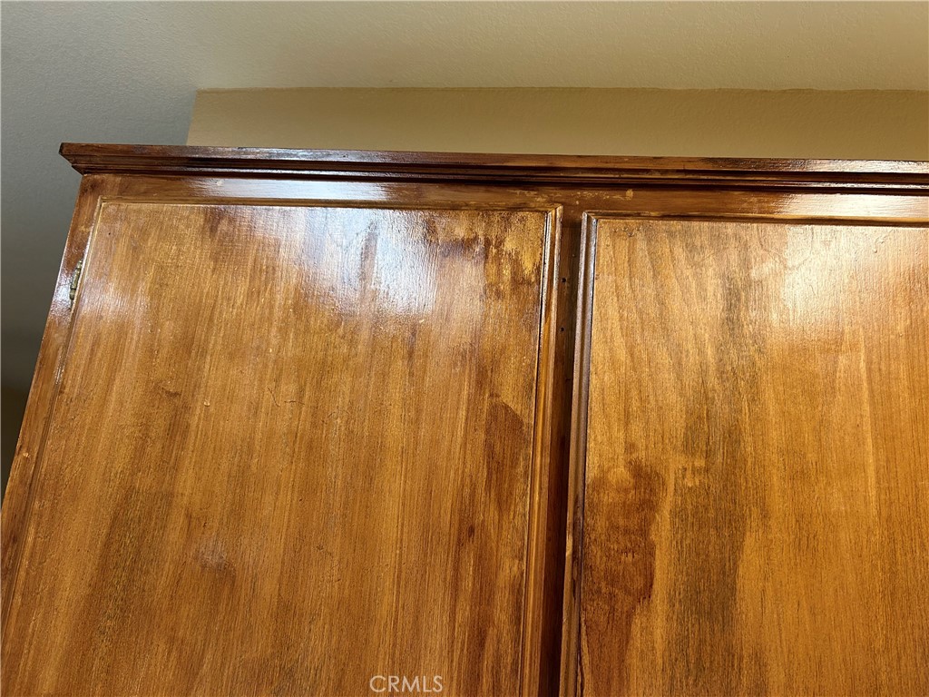 58481 Del Mar Street Yucca Valley, CA 92284 - Photo 6 of 29 a close up view of curtain