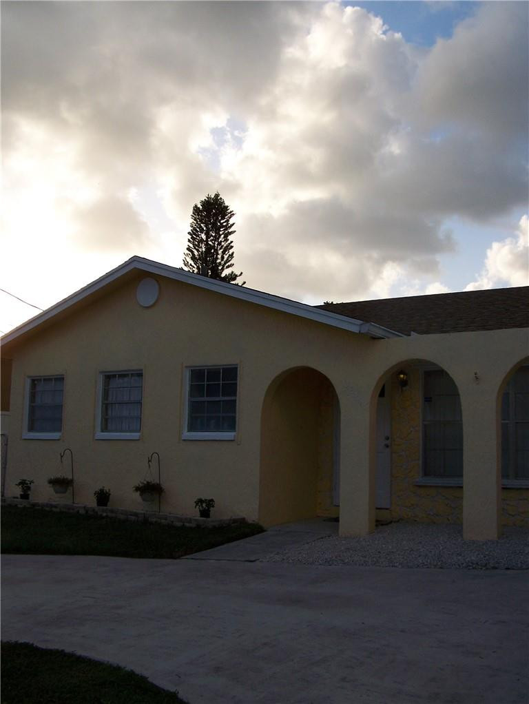 22295 Southwest 57th Avenue Boca Raton, FL 33428 - Photo 4 of 35 Photo 4