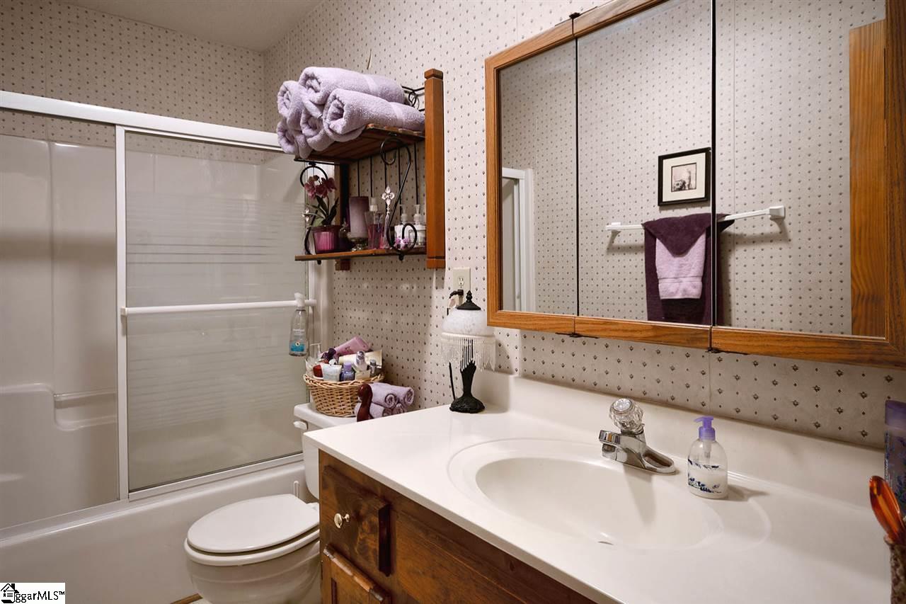 705 Reid School Road Taylors, SC 29687 - Photo 16 of 36 Gallery Image 16