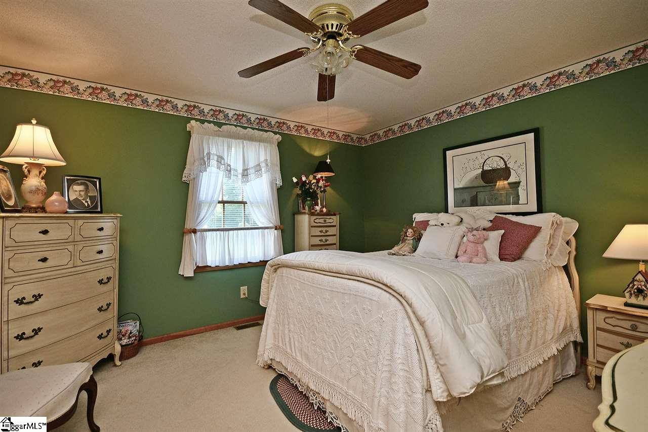 705 Reid School Road Taylors, SC 29687 - Photo 17 of 36 Gallery Image 17