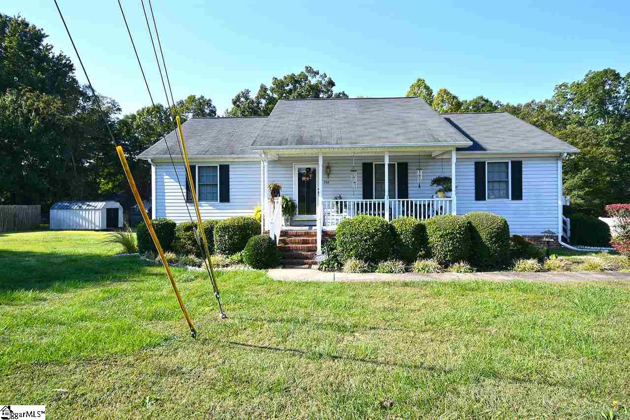 705 Reid School Road Taylors, SC 29687 - Photo 4 of 36 Gallery Image 4