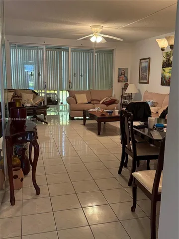 $215,000 | 18555 Northeast 14th Avenue, Unit 502B, Miami, FL 33179