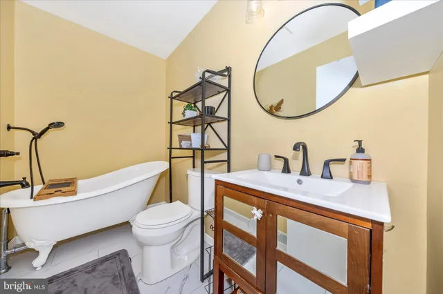 $369,900 | 17935 College Road, Hagerstown, MD 21740