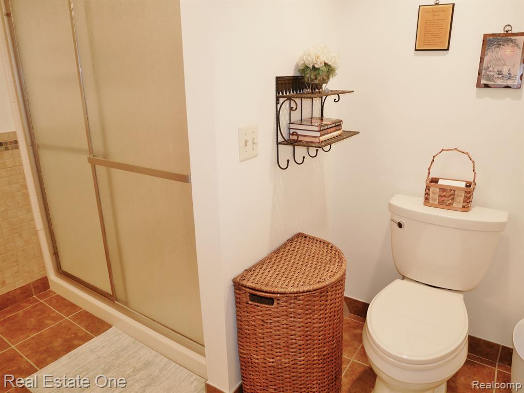 3328 Brompton Rochester Hills, MI 48309 - Photo 24 of 35