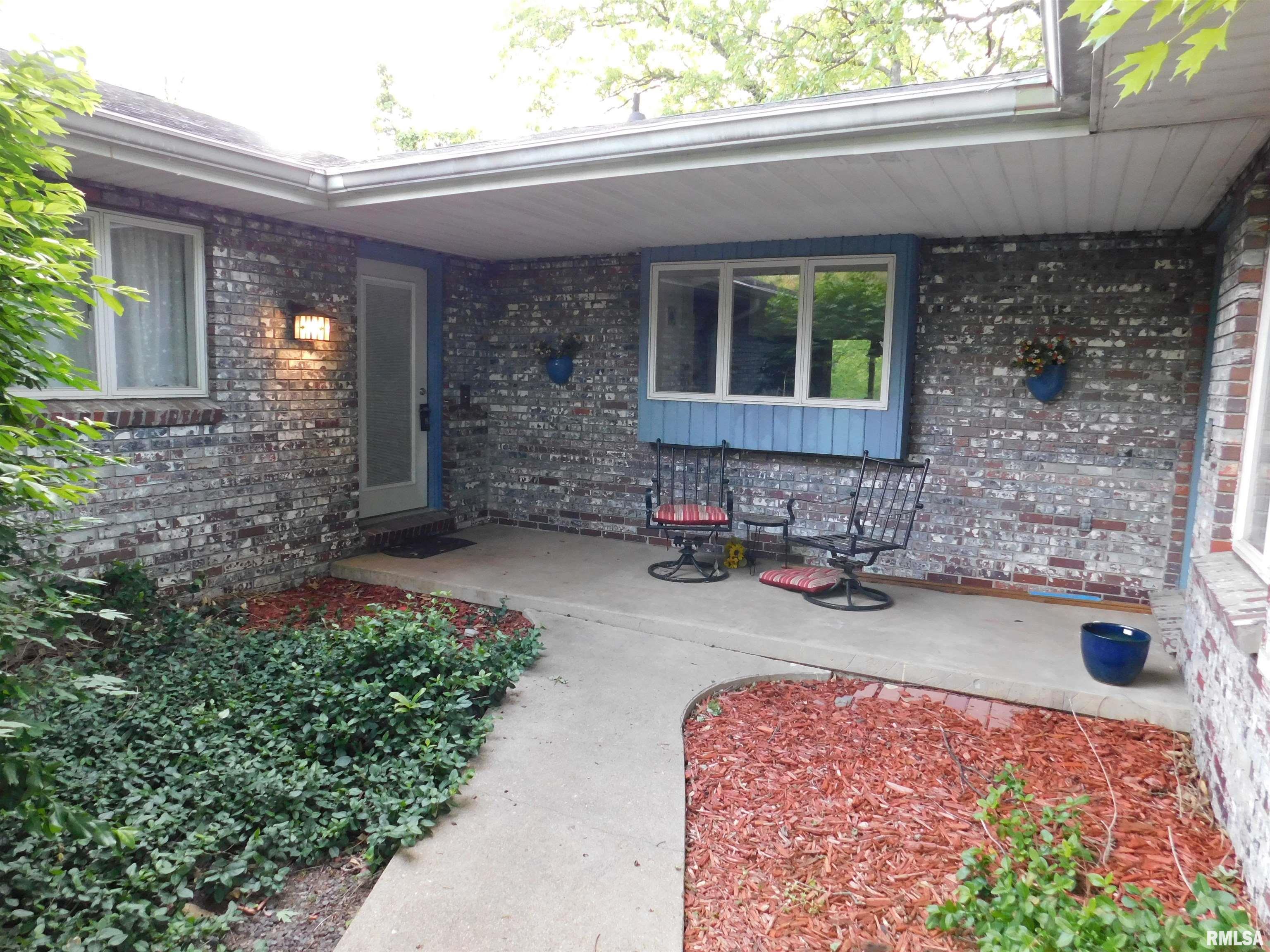 31 Penacook Drive Rochester, IL 62563 - Photo 3 of 41