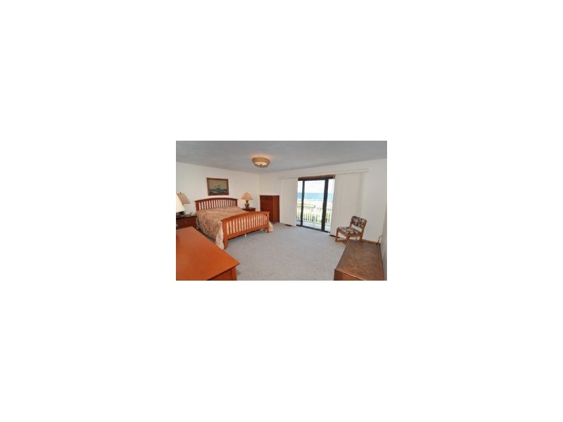 787 Ocean Road, Unit 10 Narragansett, RI 02882 - Photo 4 of 10 Master Bedroom.