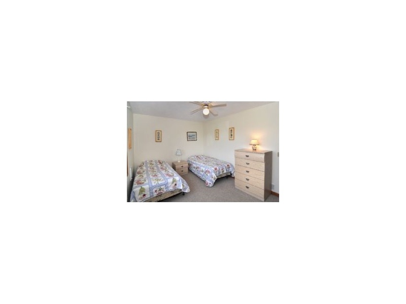787 Ocean Road, Unit 10 Narragansett, RI 02882 - Photo 5 of 10 Bedroom.