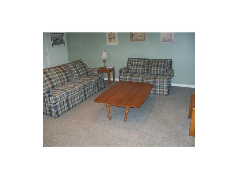 787 Ocean Road, Unit 10 Narragansett, RI 02882 - Photo 6 of 10 Den/Family/Great Room.