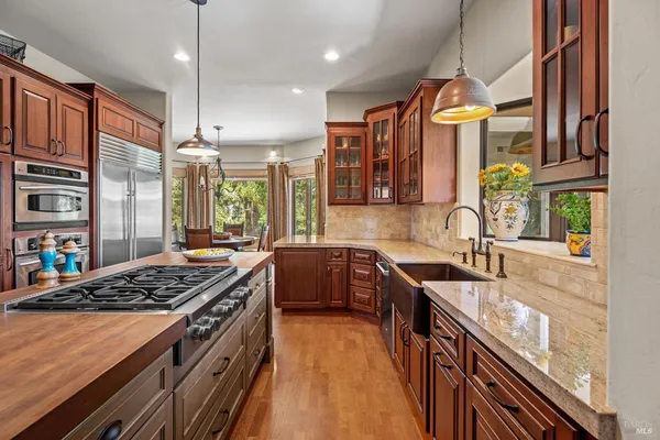 $1,795,000 | 800-850 Boonville Road, Ukiah, CA 95482