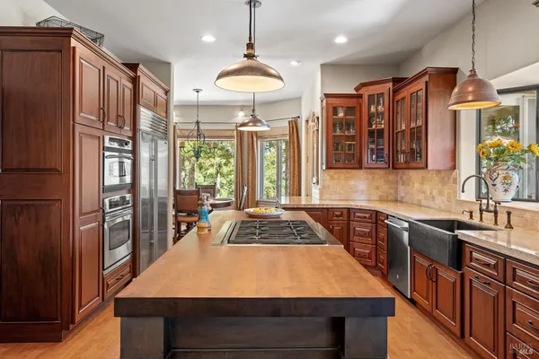 $1,795,000 | 800-850 Boonville Road, Ukiah, CA 95482