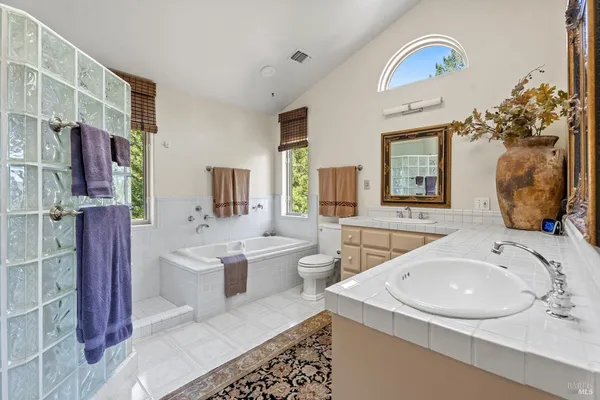 $1,795,000 | 800-850 Boonville Road, Ukiah, CA 95482
