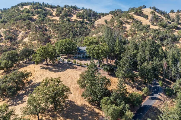 $1,795,000 | 800-850 Boonville Road, Ukiah, CA 95482
