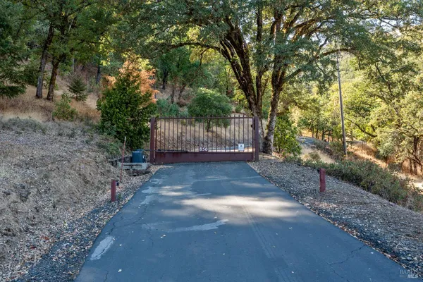 $1,795,000 | 800-850 Boonville Road, Ukiah, CA 95482