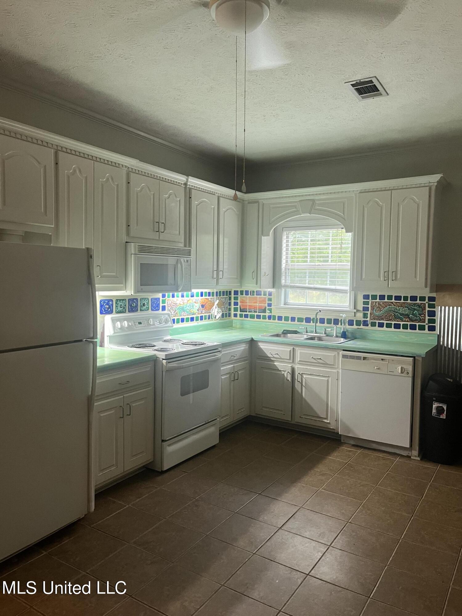 55 Ramey Ridge Road Starkville, MS 39759 - Photo 2 of 8 Kitchen