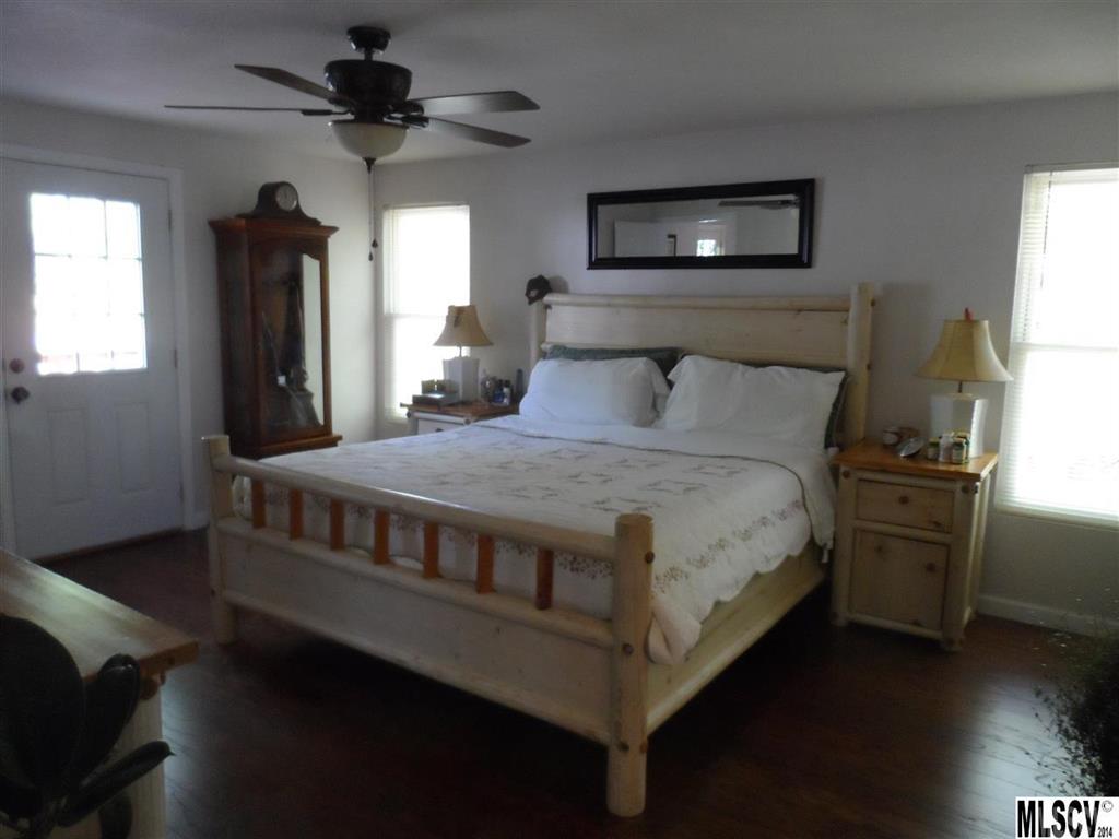 463 Settlemyre Road Morganton, NC 28655 - Photo 3 of 24 Gallery Image 3