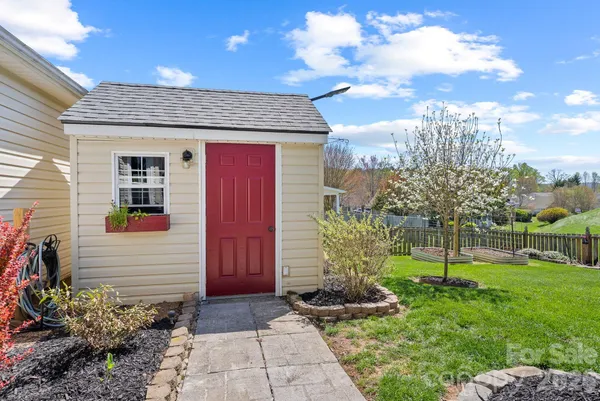 $459,900 | 307 Roxbury Place, Arden, NC 28704