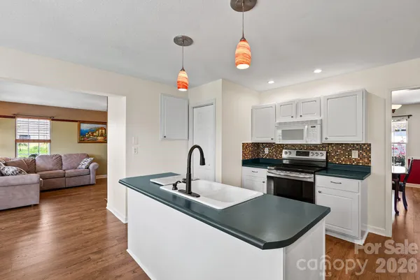 $459,900 | 307 Roxbury Place, Arden, NC 28704