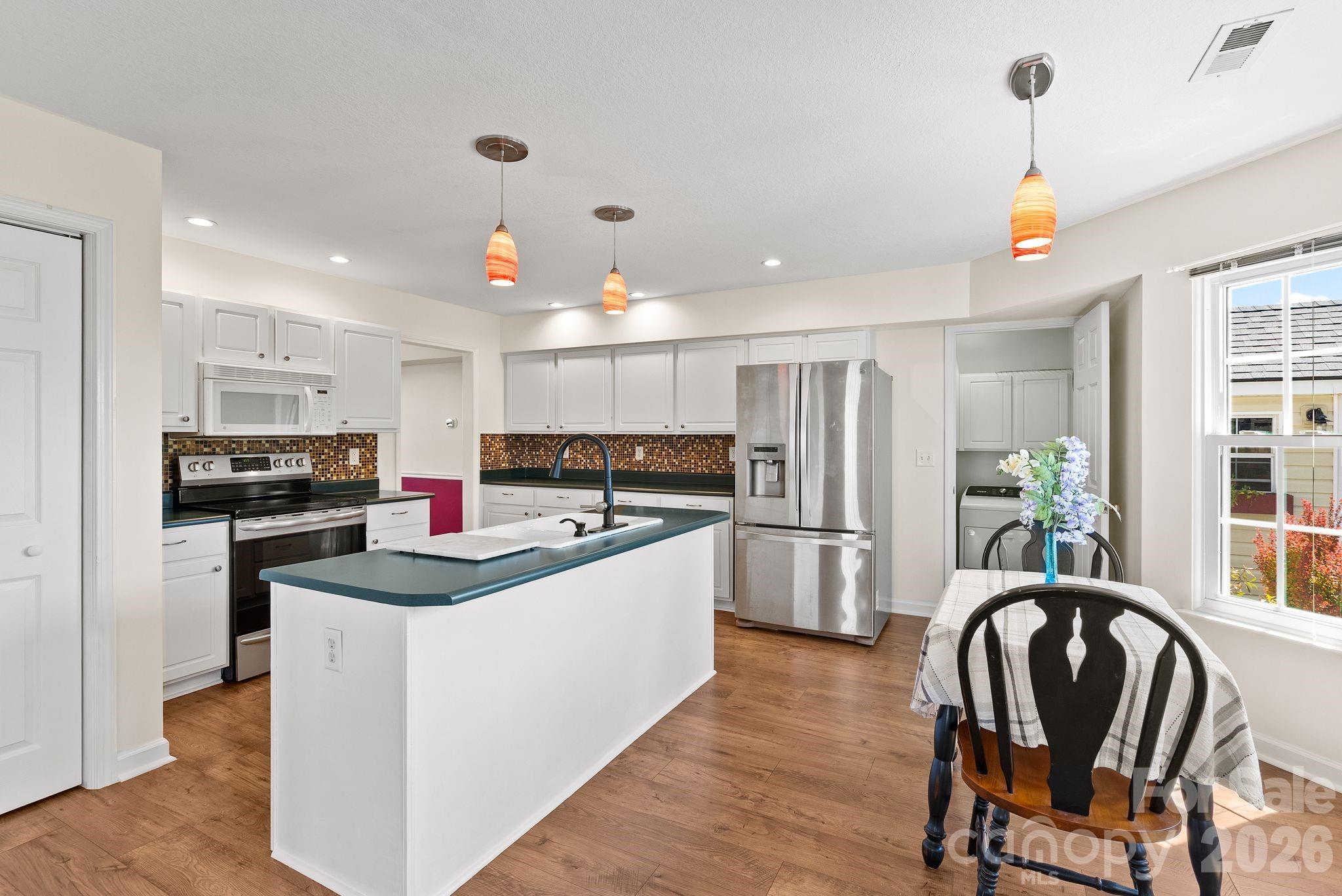 307 Roxbury Place Arden, NC 28704 - Photo 10 of 40