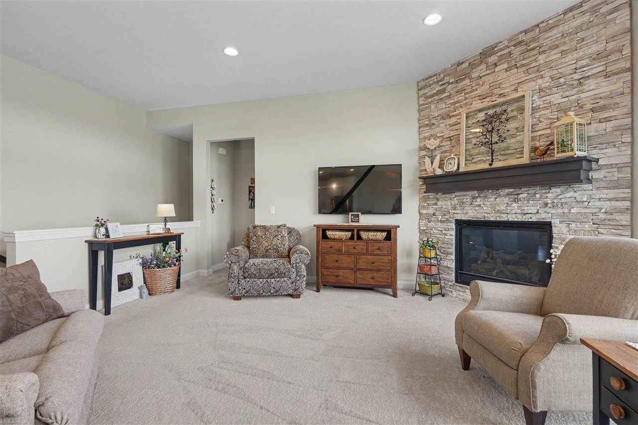 2868 Royal Oak Rdg Road Marion, IA 52302 - Photo 5 of 37 Gallery Image 5