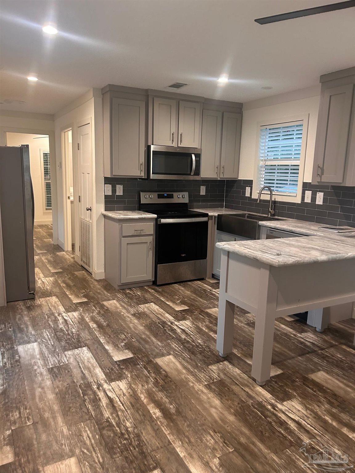 8011 Old Flomaton Road Century, FL 32535 - Photo 2 of 6 Gallery Image 2