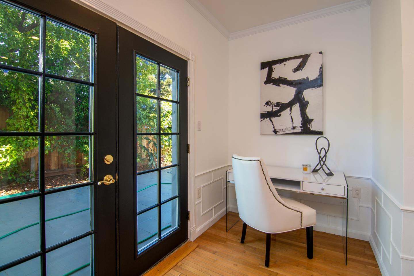 535 Sobrato Drive Campbell, CA 95008 - Photo 12 of 32 a dining room with furniture and window