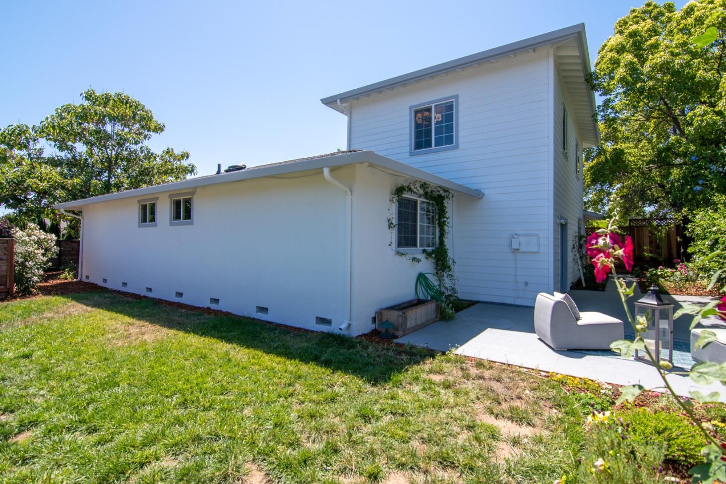 535 Sobrato Drive Campbell, CA 95008 - Photo 30 of 32 a backyard of a house with seating space
