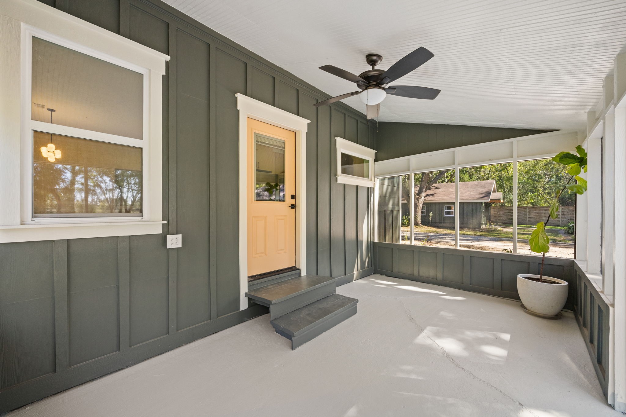2693 Fairview Road Alvin, TX 77511 - Photo 23 of 49 a living room with furniture and a large window