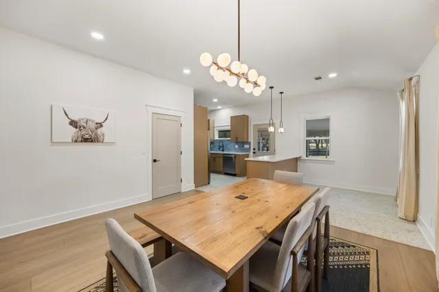 a view of a kitchen area