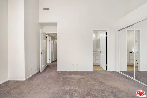 $460,000 | 18129 Erik Court, Unit 328, Canyon Country, CA 91387