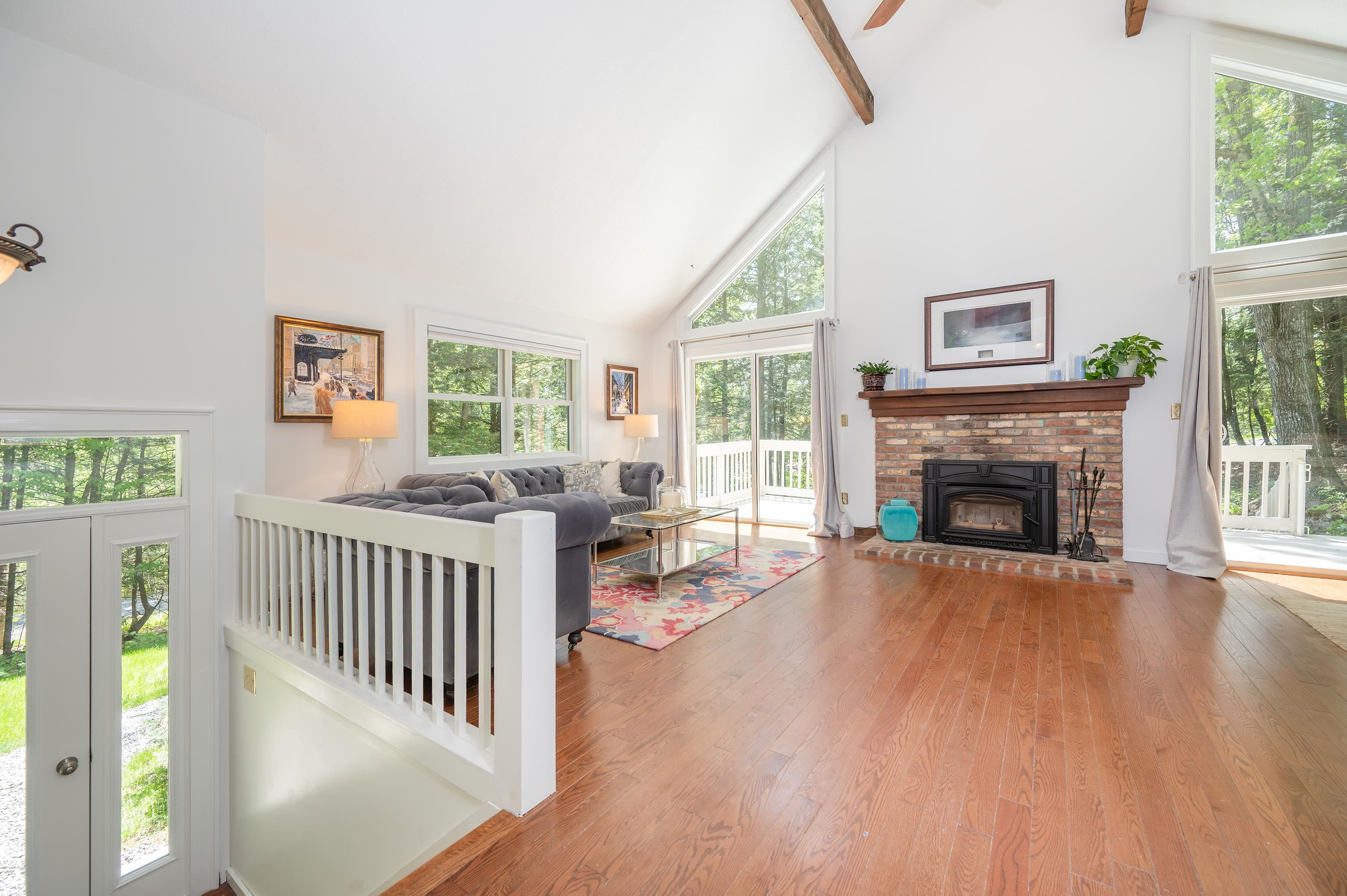 1196 Marsh Family Road, Unit 7176 Hartford, VT 05059 - Photo 10 of 49
